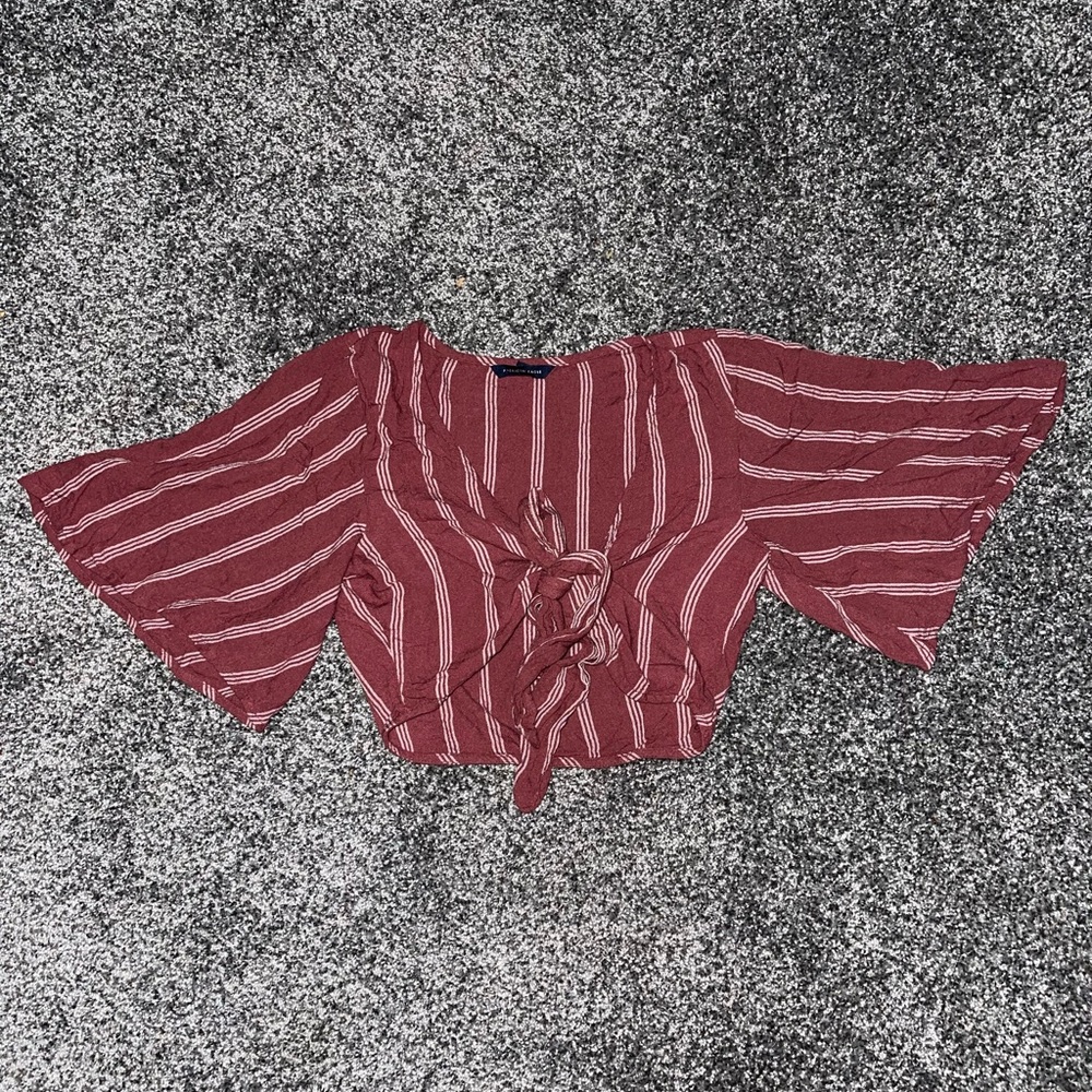 American eagle burgundy red stripped Flowy front tie crop top